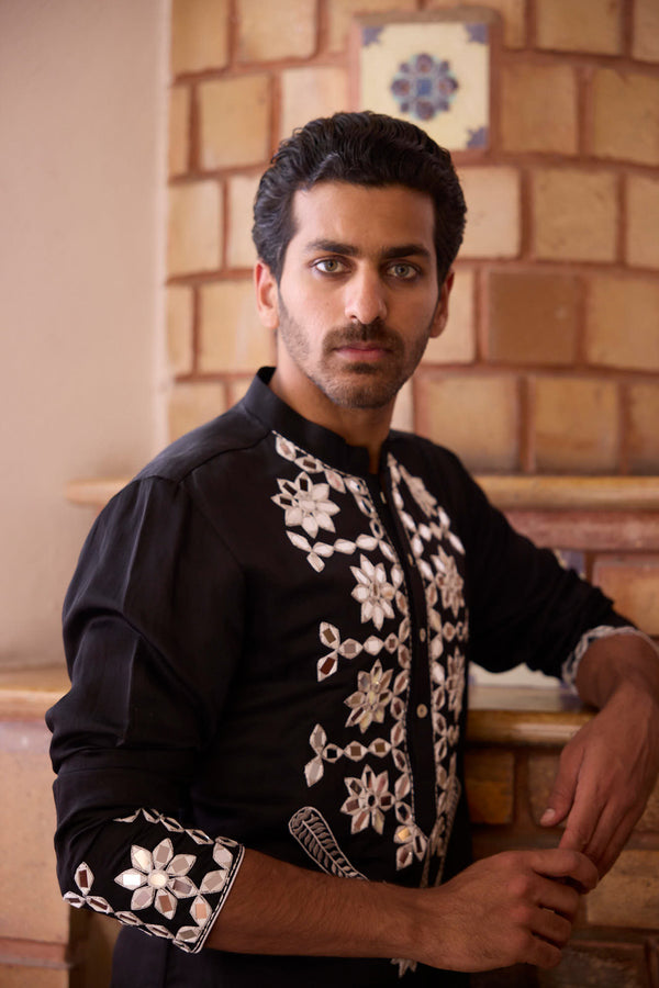 Juna Mahal Kurta Set