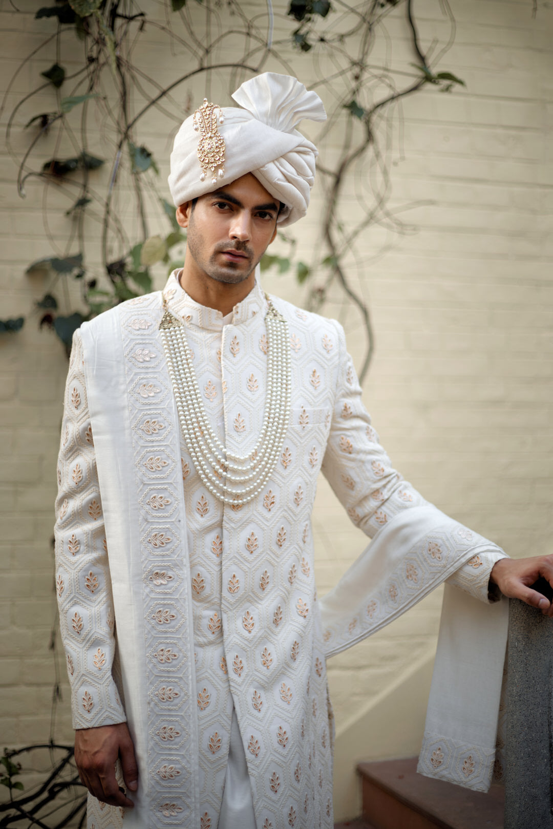 FAHAD SHERWANI SET (IVORY)