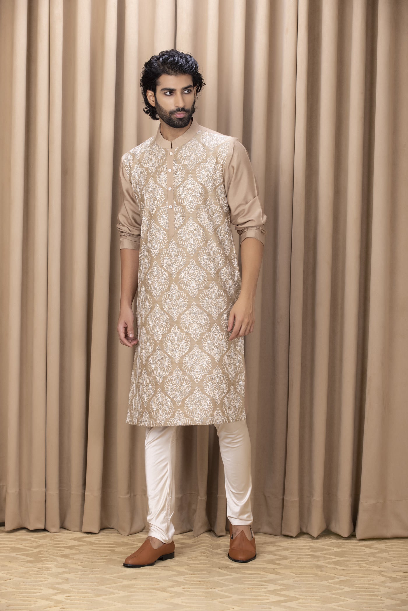 AARYAN KURTA