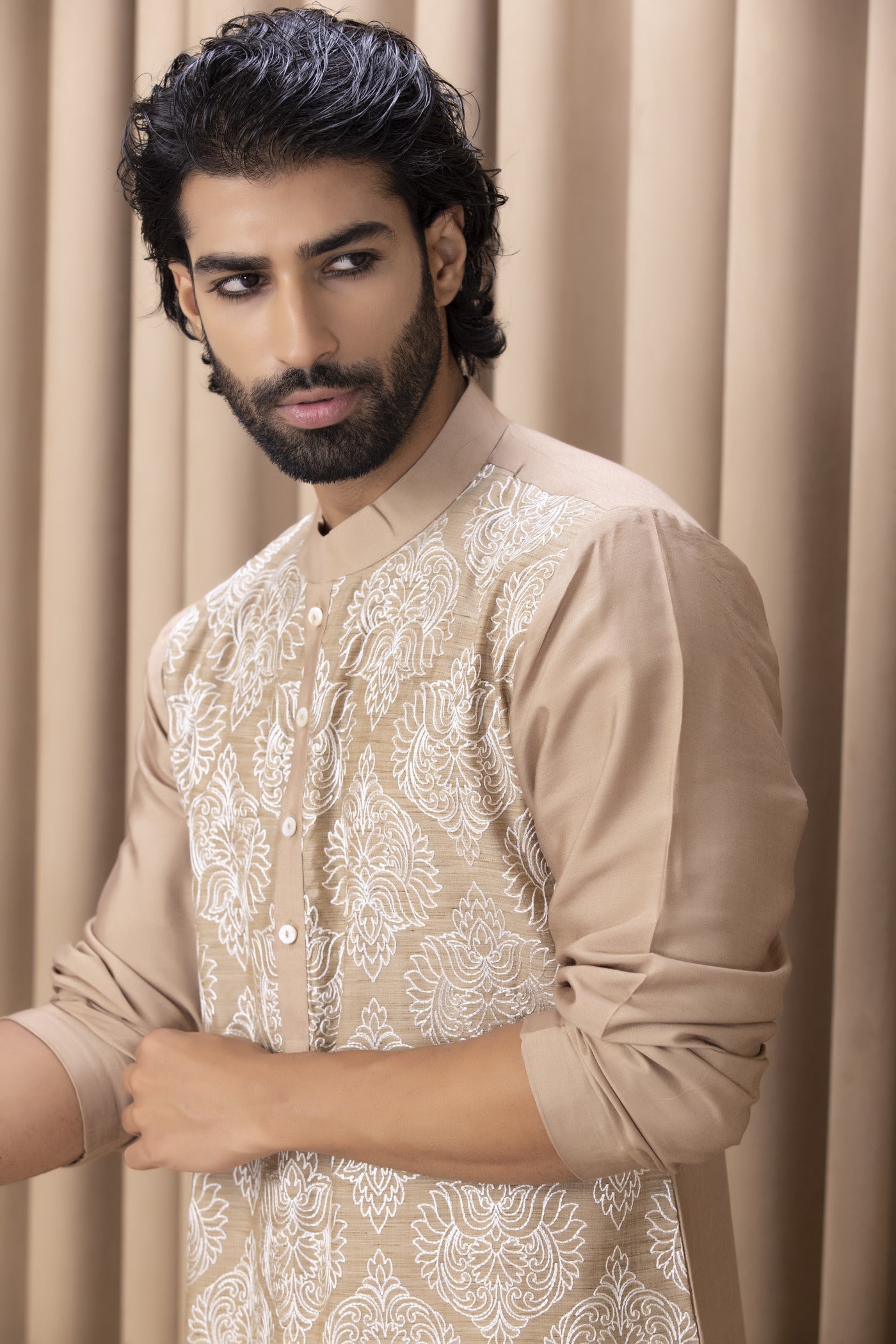 AARYAN KURTA