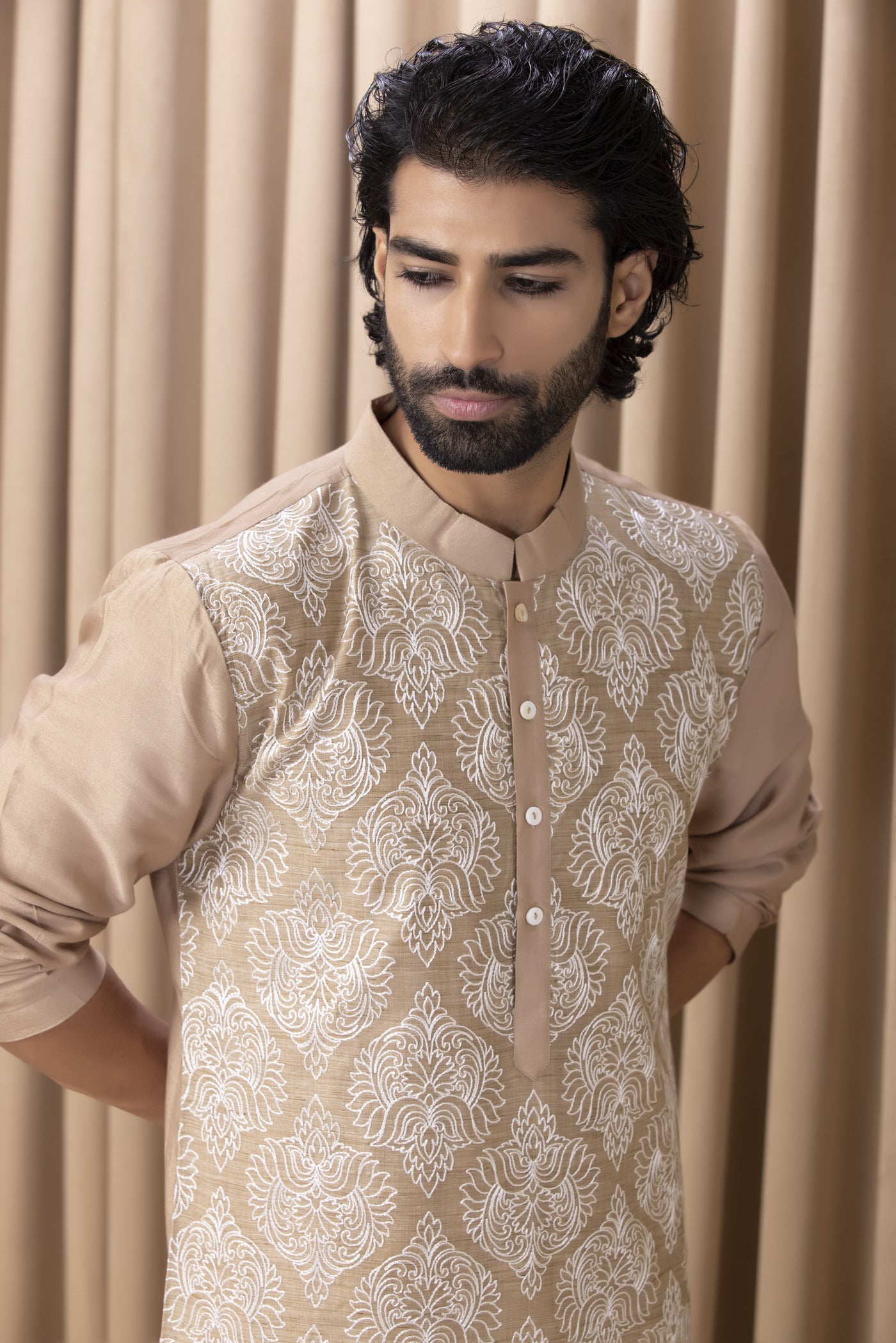 AARYAN KURTA